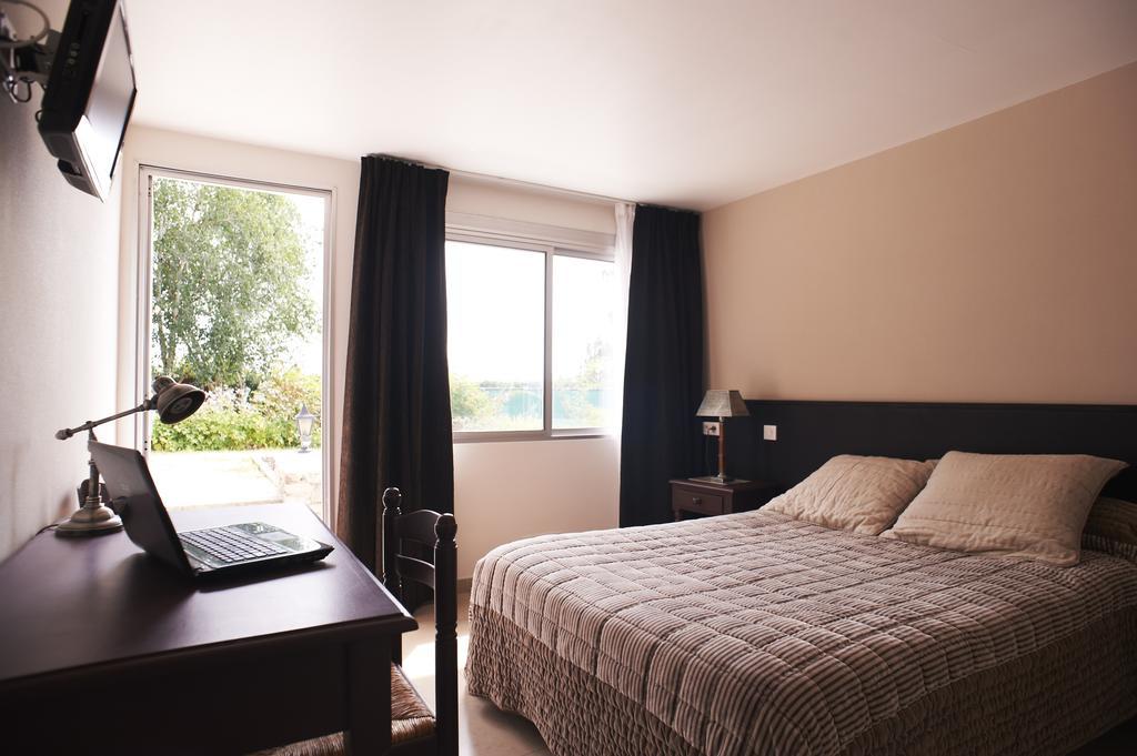 Hotel La Longue Vue Gennes-Val-de-Loire Номер фото