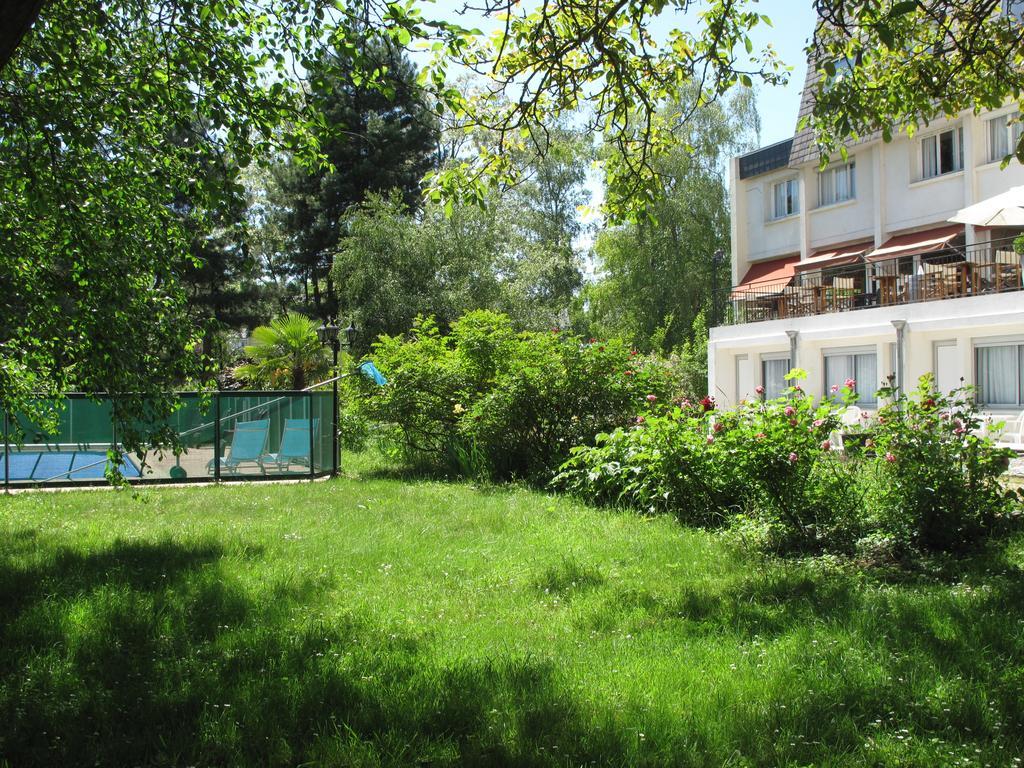 Hotel La Longue Vue Gennes-Val-de-Loire Экстерьер фото